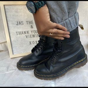 Dr.Martens 1460 VINTAGE MADE IN ENGLAND LACE UP BOOTS - UK Size 5